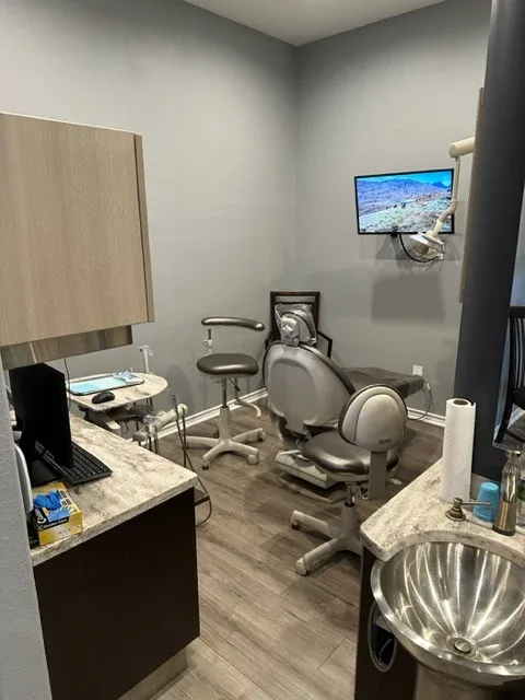 Modern dental treatment room (operatory) at Merry Dental Hub in Wylie, TX, equipped for family and cosmetic dentistry.